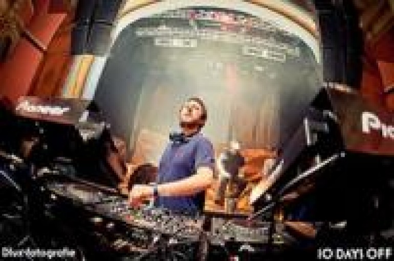 DJ OF THE WEEK 11.14.11 AGORIA