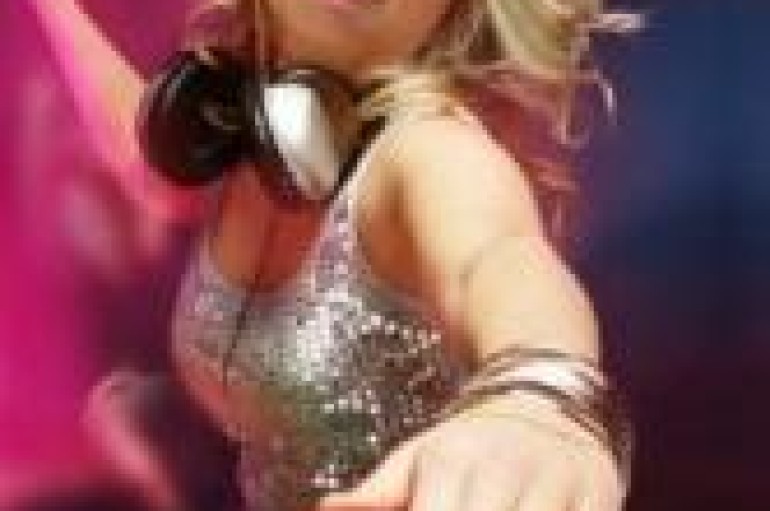 WTF: PARIS HILTON WANTS TO BE A HOUSE DJ?