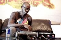 BLACK COFFEE GOES FOR WORLD RECORD IN ONE ARM DJING