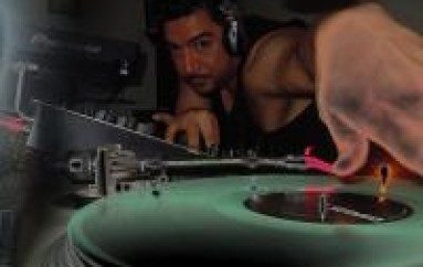 SOUND-OFF: DJ Smoke Sounds Off On The Analog DJ versus Digital DJ Debate