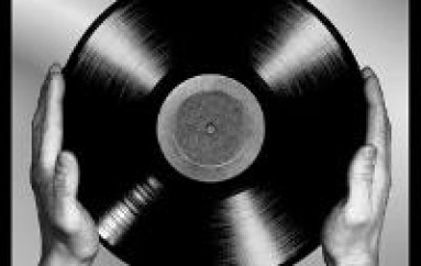 Vinyl Love: Large Vinyl Collections [Videos]